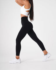 Black Solid Seamless Leggings Black | NVGTN Sale