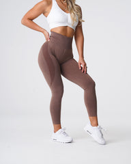 Cocoa Contour Seamless Leggings Cocoa | NVGTN New