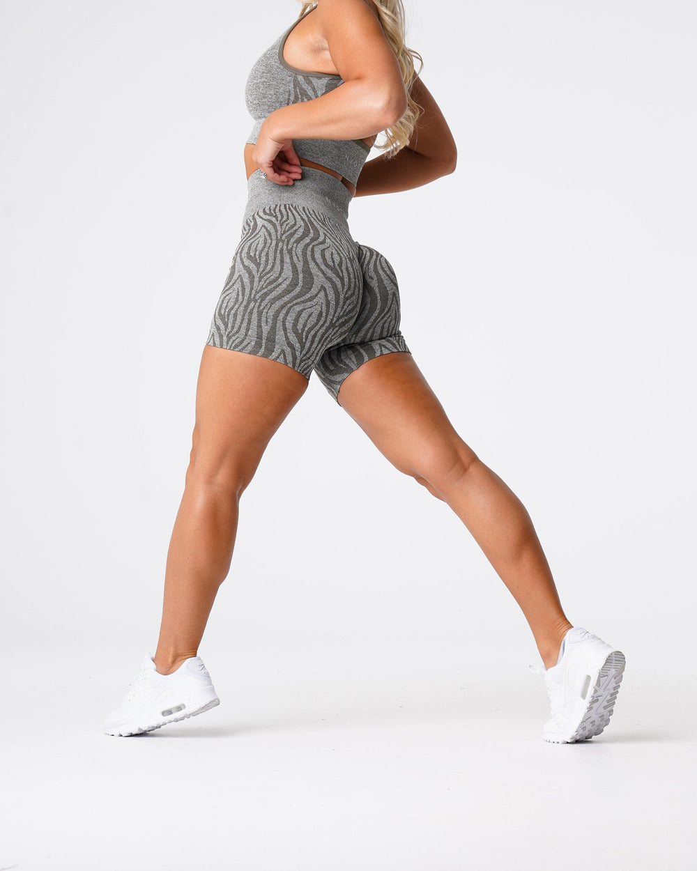 Khaki Green Zebra Seamless Shorts Khaki Green | NVGTN Online Shop