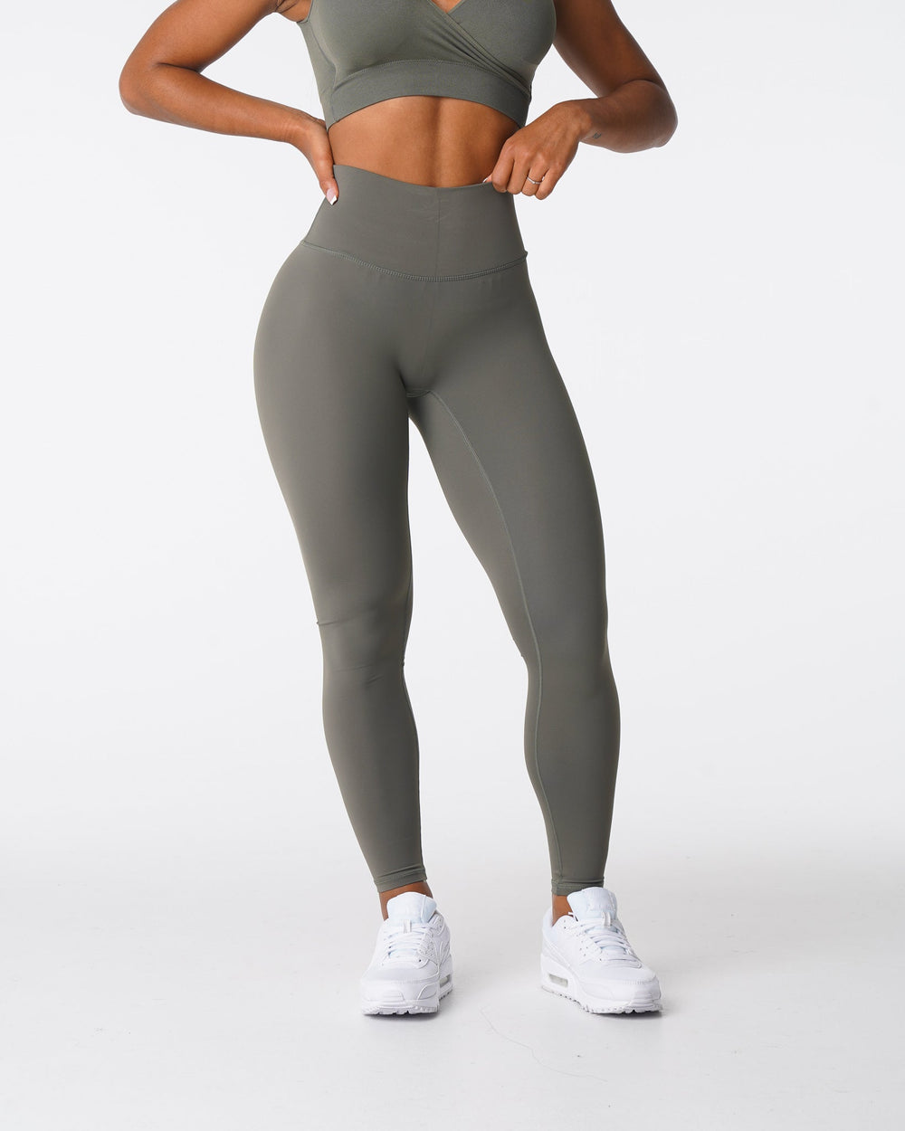 Khaki Green Signature 2.0 Leggings Khaki Green | NVGTN Online Shop
