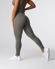 Khaki Green Signature 2.0 Leggings Khaki Green | NVGTN Online Shop