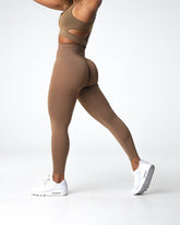 Toasted Almond Solid Seamless Leggings Toasted Almond | NVGTN Outlet