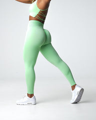 Pistachio Scrunch Seamless Leggings Pistachio | NVGTN US