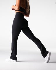 Black Effortless Flare Leggings Black | NVGTN Online