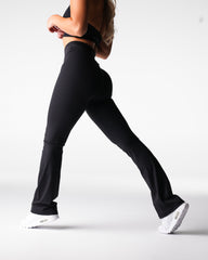Black Effortless Flare Leggings Black | NVGTN Online