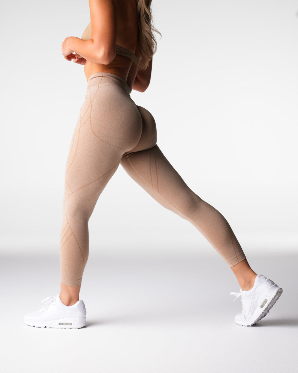 Beige Geo Seamless Leggings Beige | NVGTN New