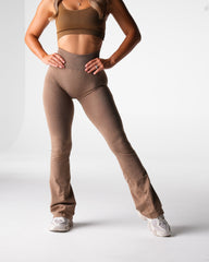 Mocha Iconic Seamless Flare Leggings Mocha | NVGTN Sale