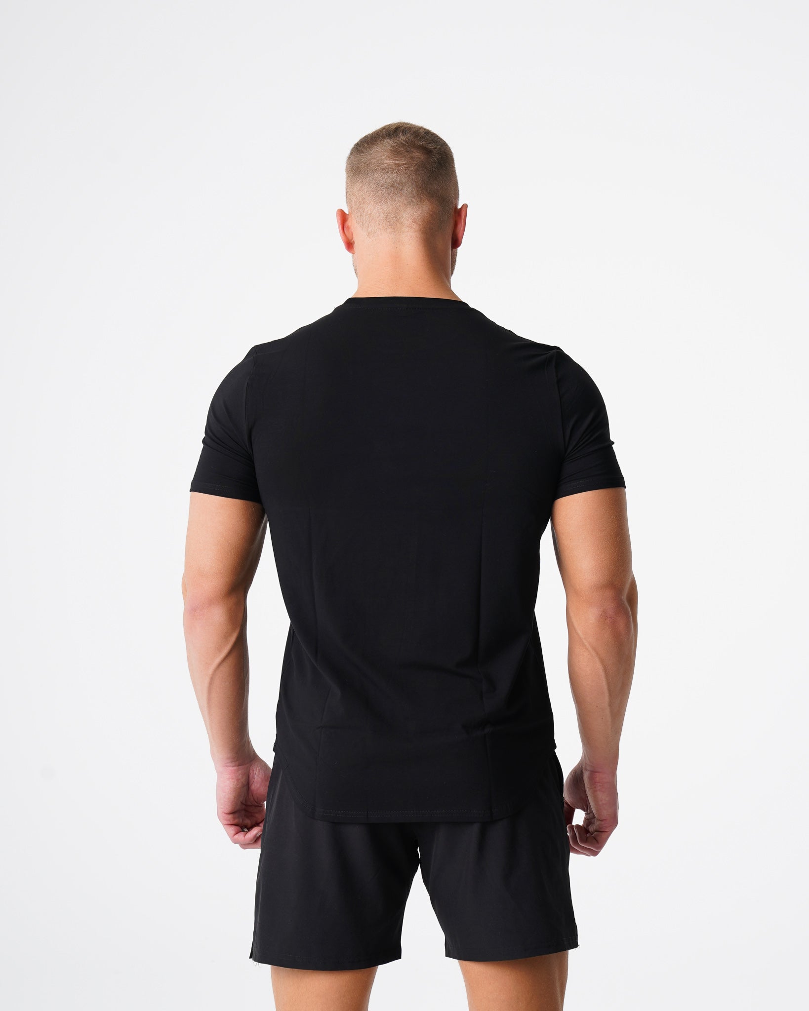 Black Pulse Fitted Tee Black | NVGTN Discount