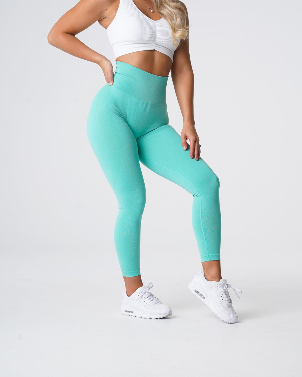 Mint Contour Seamless Leggings Mint | NVGTN Online Shop