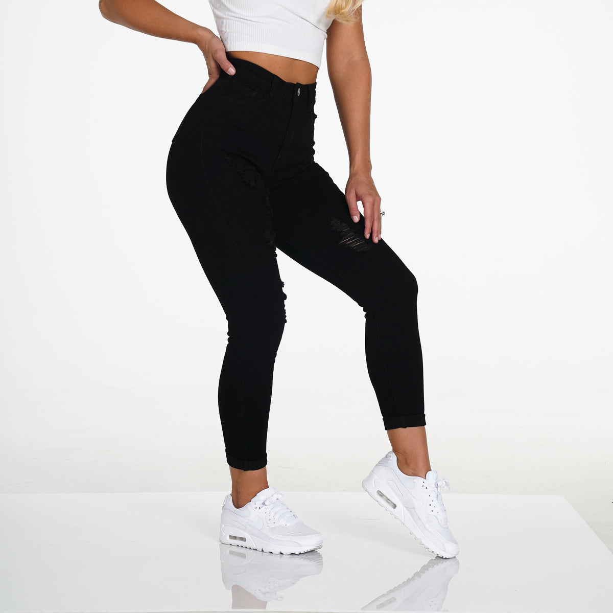 Navishape Black Ripped Jeans Black | NVGTN Outlet