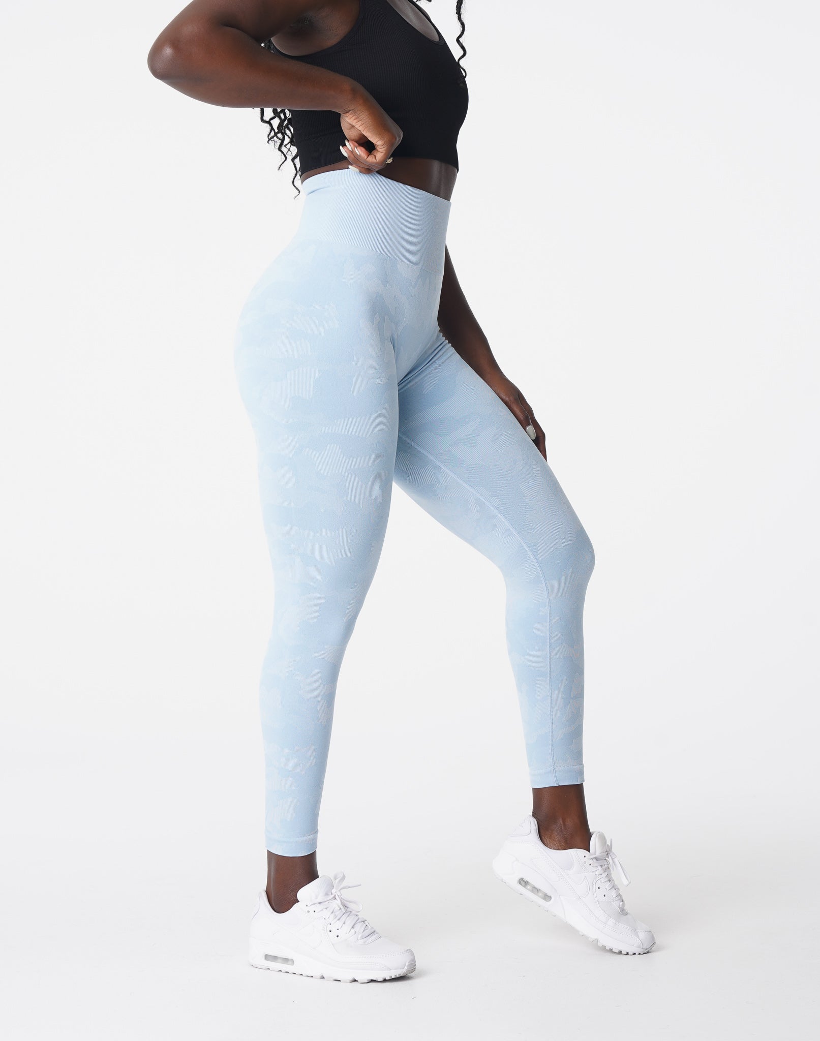 Icy Blue Camo Seamless Leggings Icy Blue | NVGTN New