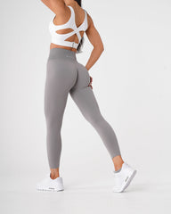 Light Grey Solid Seamless Leggings Light Grey | NVGTN Online