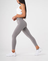 Light Grey Solid Seamless Leggings Light Grey | NVGTN Online