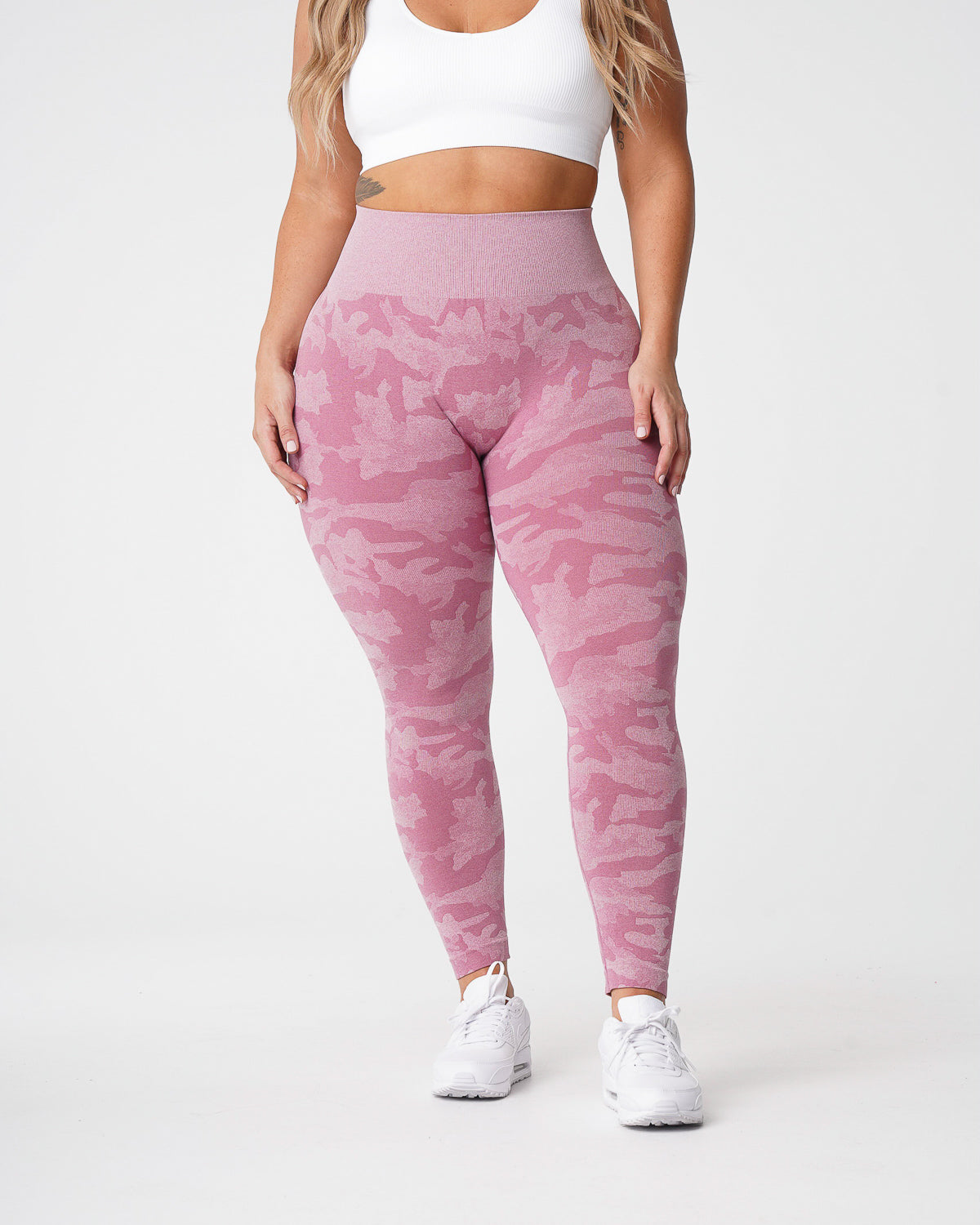 Pastel Pink Camo Seamless Leggings Pastel Pink | NVGTN Near Me