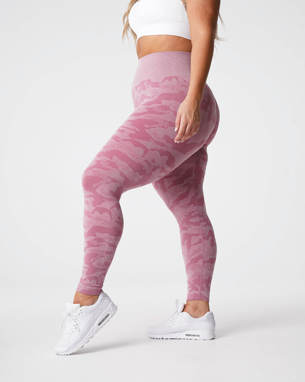 Pastel Pink Camo Seamless Leggings Pastel Pink | NVGTN Near Me