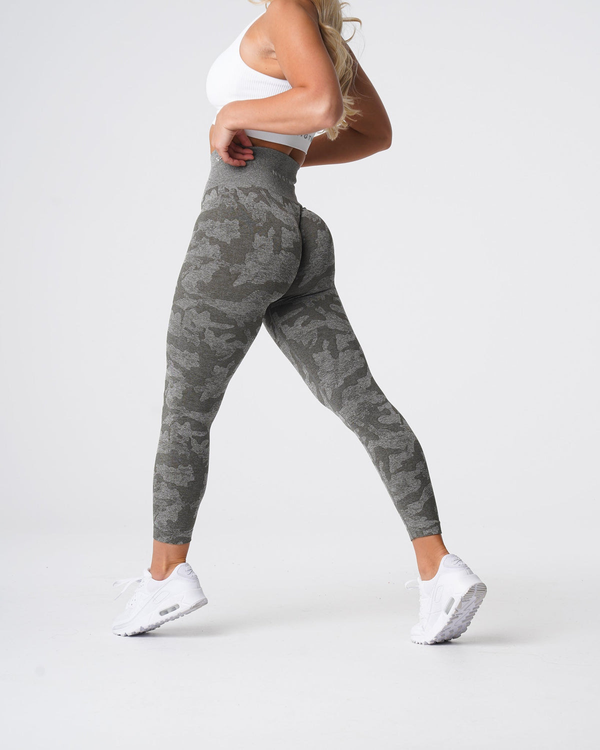 Khaki Green Camo Seamless Leggings Khaki Green | NVGTN Sale