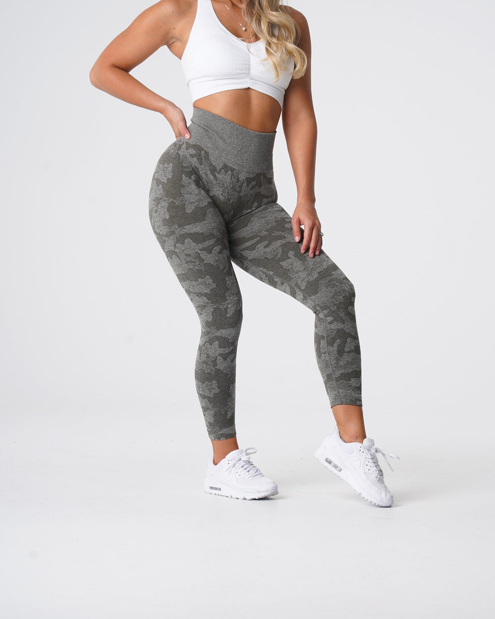 Khaki Green Camo Seamless Leggings Khaki Green | NVGTN Sale