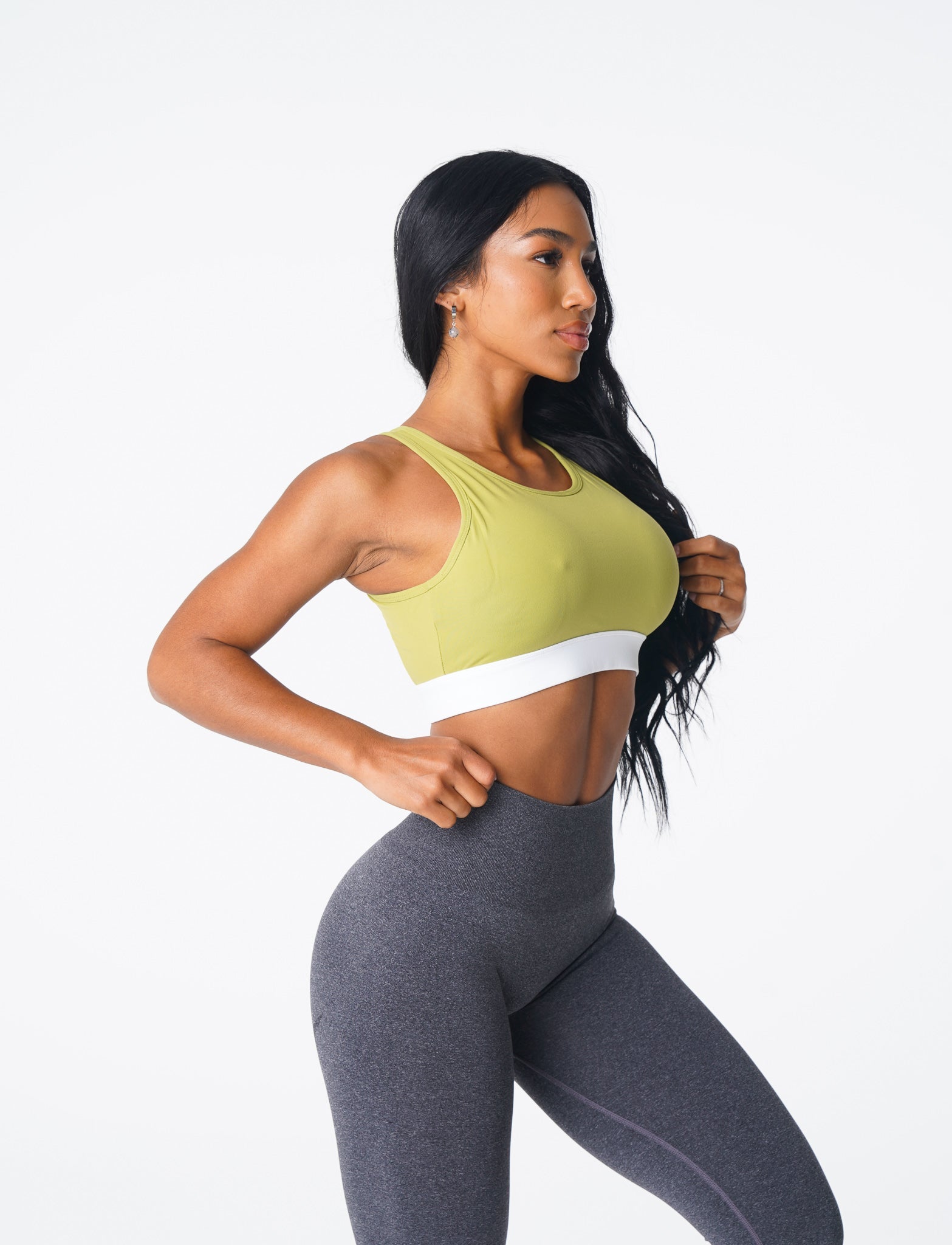 Olive Agility Bra Olive | NVGTN Online Shop