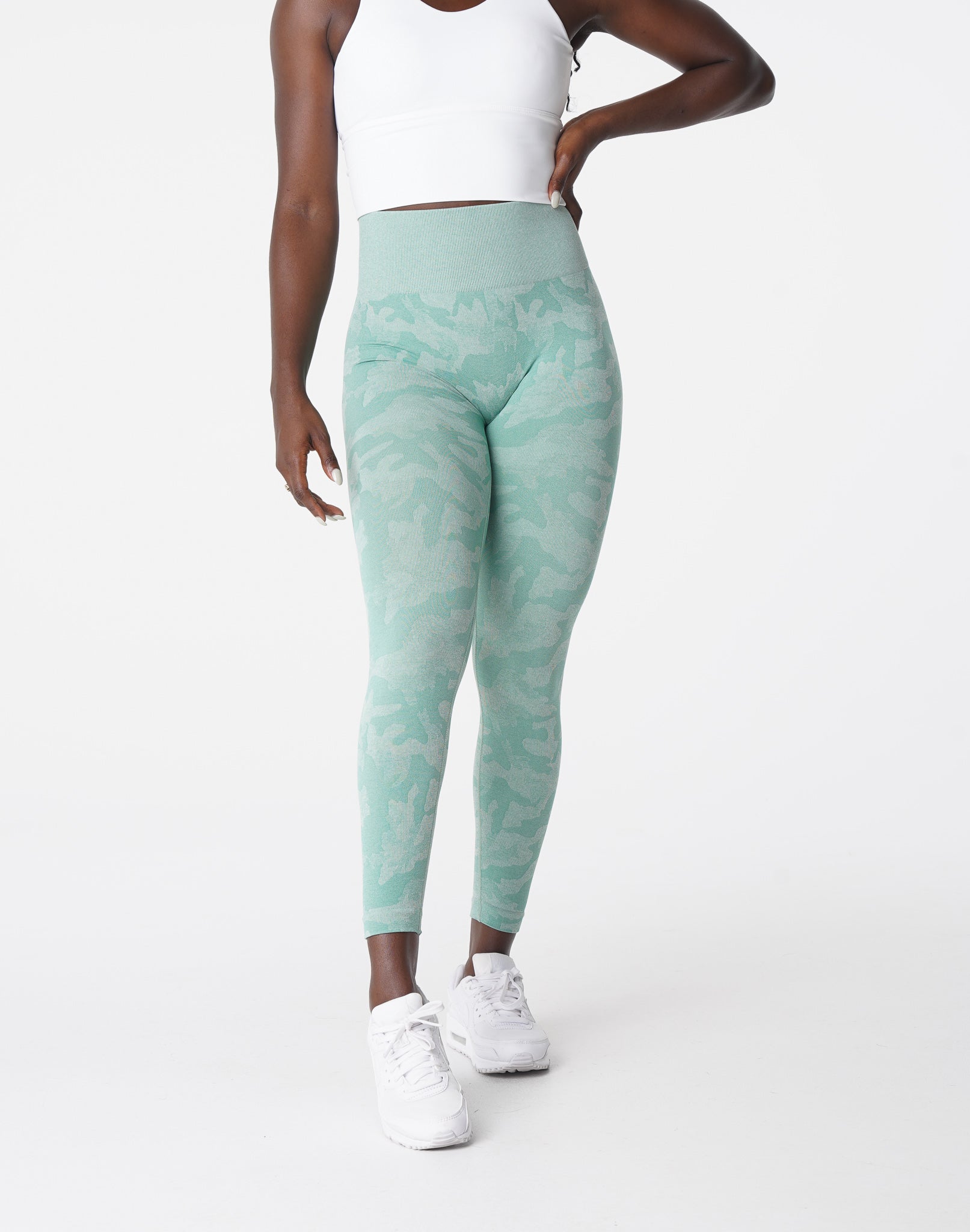 Sage Green Camo Seamless Leggings Sage Green | NVGTN Online Shop