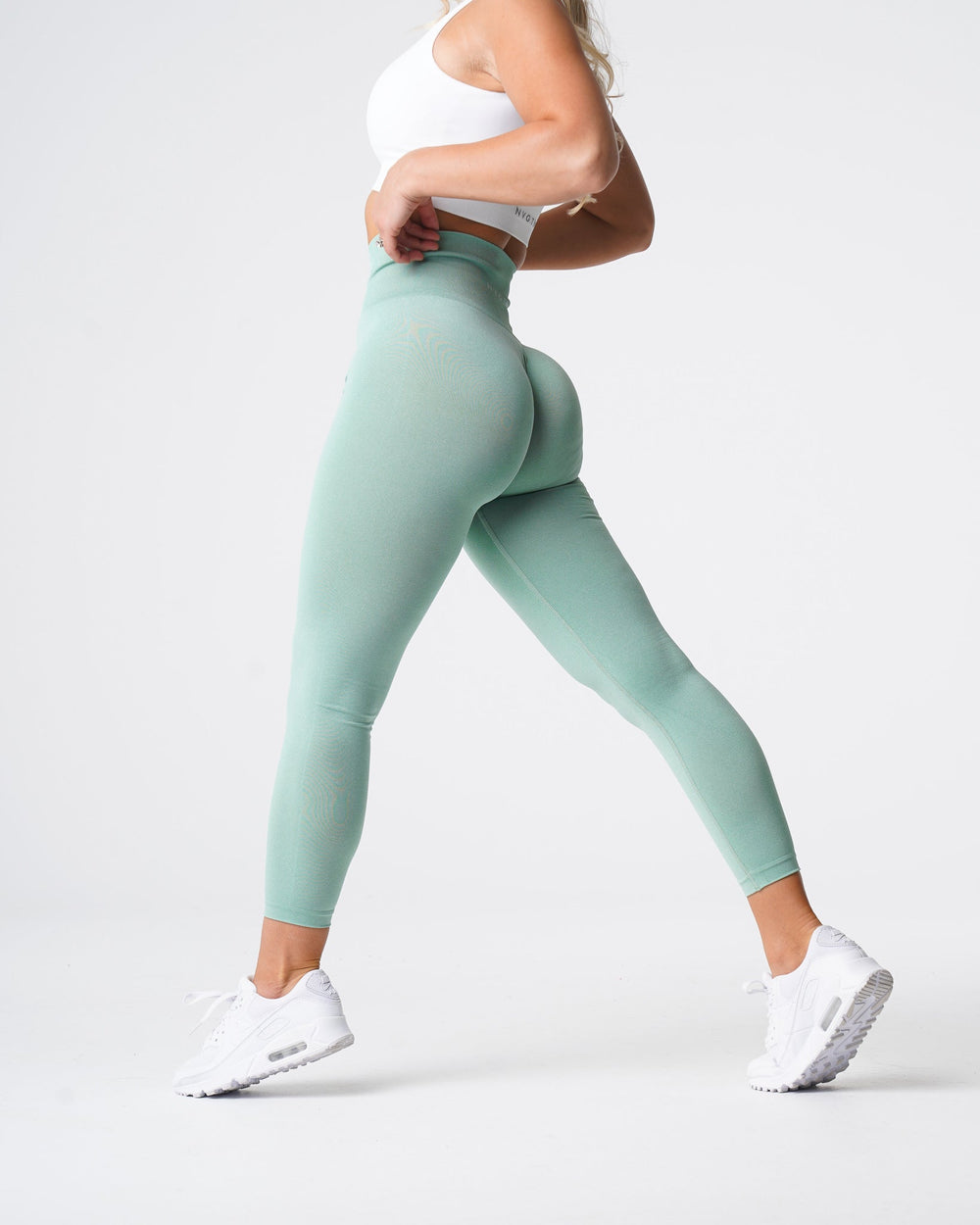 Sage Green NV Seamless Leggings Sage Green | NVGTN Online Shop