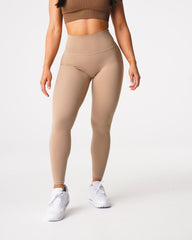 Latte Signature 2.0 Leggings Latte | NVGTN Near Me