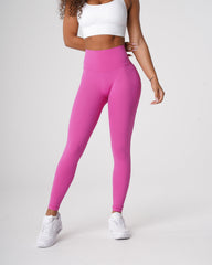 Wild Berry Signature 2.0 Leggings Wild Berry | NVGTN Sale