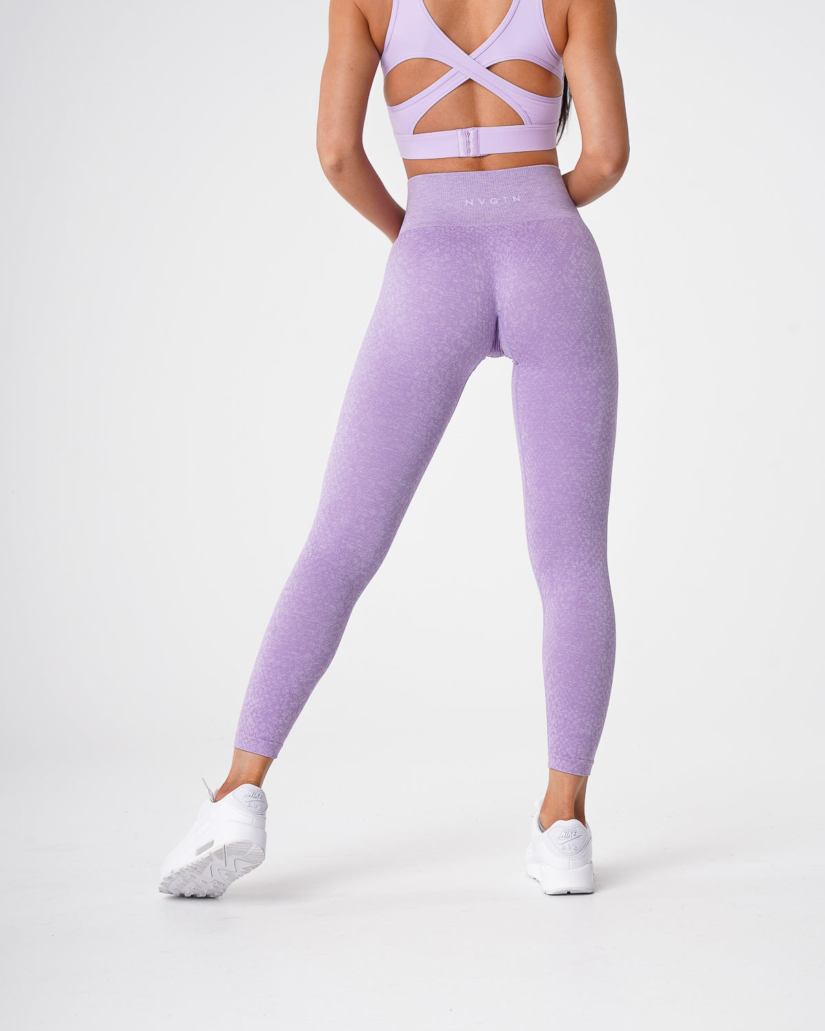 Lilac Snakeskin Seamless Leggings Lilac | NVGTN New