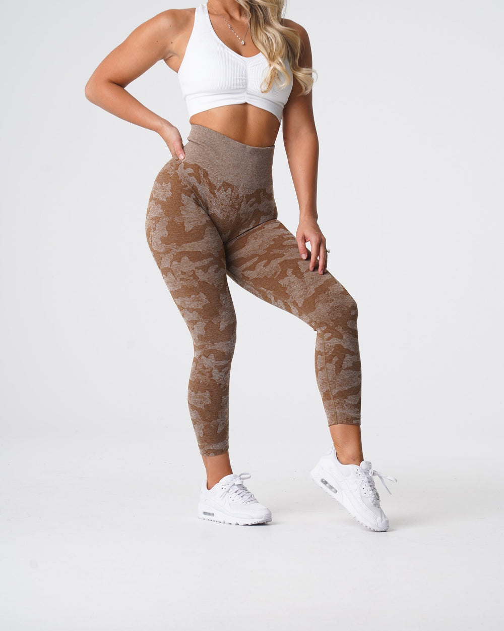 Mocha Camo Seamless Leggings Mocha | NVGTN Outlet