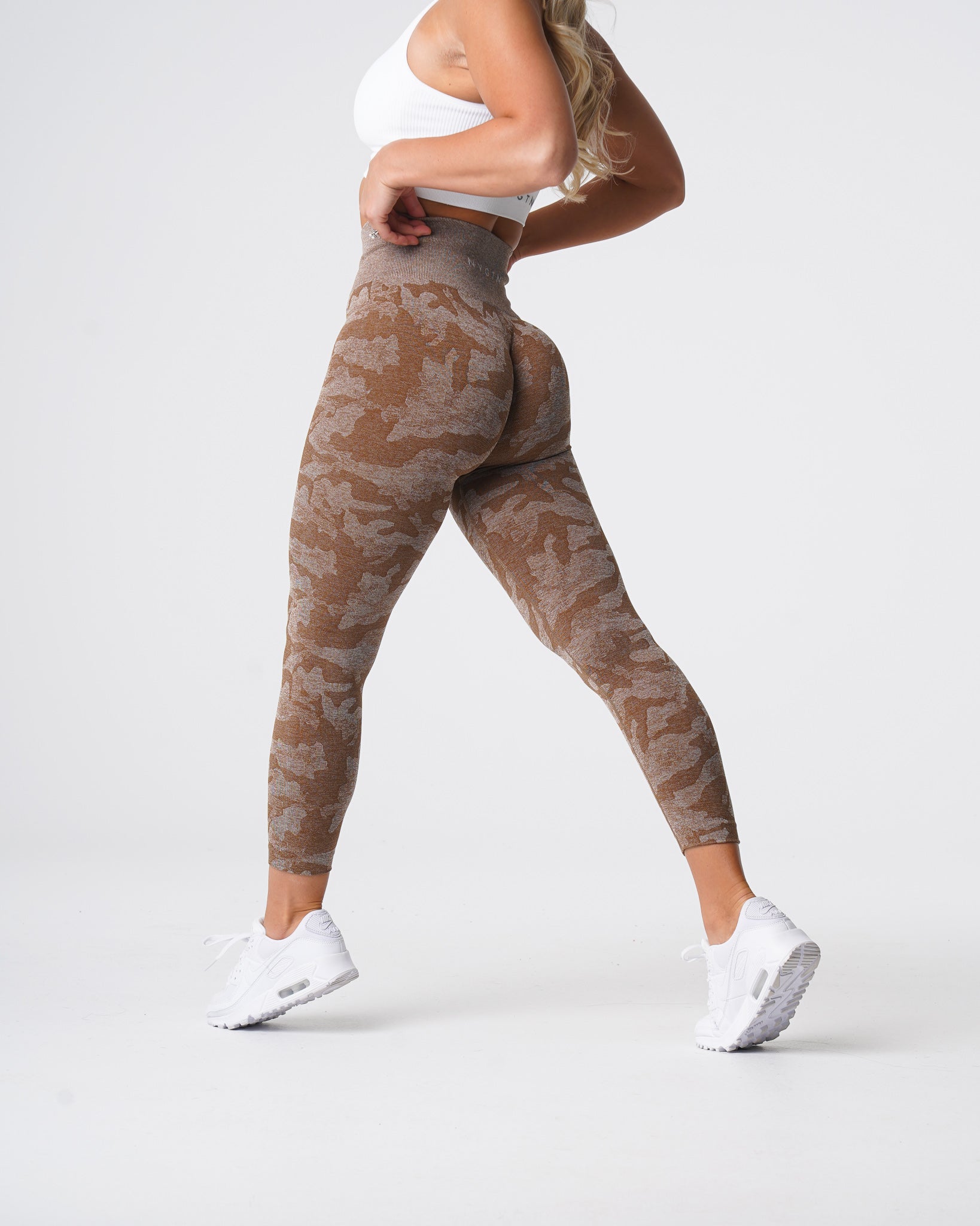 Mocha Camo Seamless Leggings Mocha | NVGTN Outlet