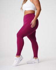 Berry Signature 2.0 Leggings Berry | NVGTN New
