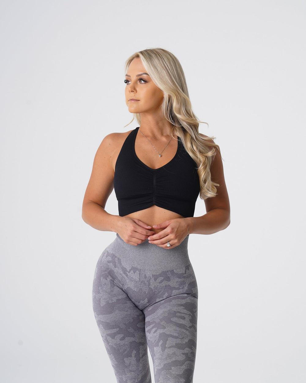 Black Cinched Seamless Bra Black | NVGTN Online Shop