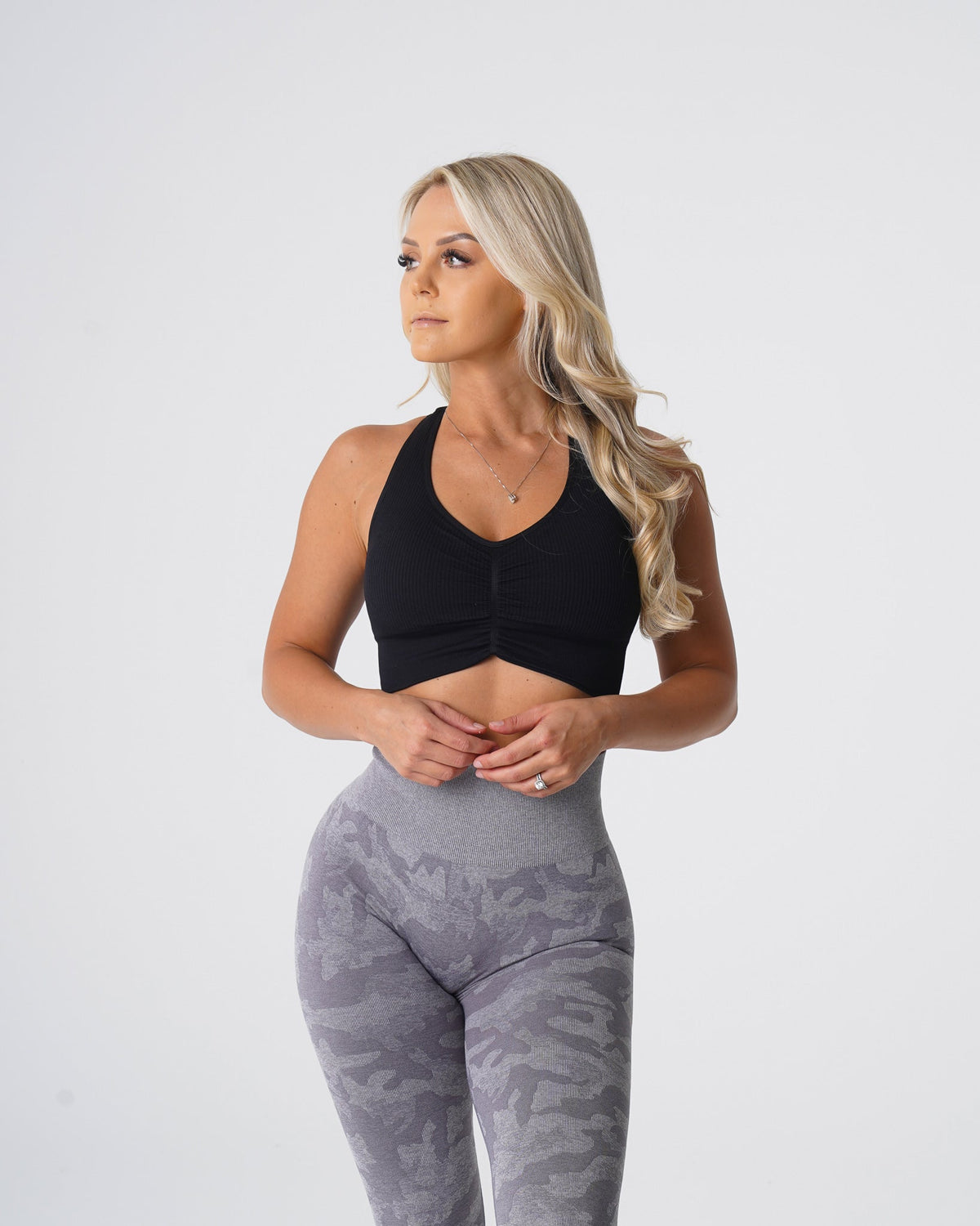 Black Cinched Seamless Bra Black | NVGTN Online Shop