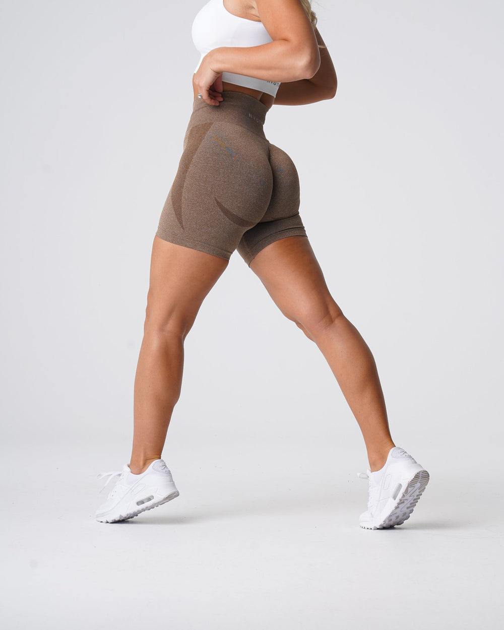 Mocha Contour Seamless Shorts Mocha | NVGTN Outlet