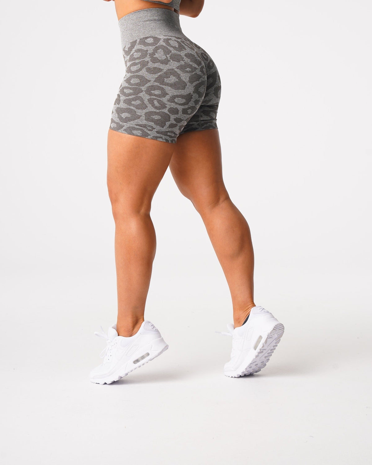 Khaki Green Leopard Seamless Shorts Khaki Green | NVGTN For Sale