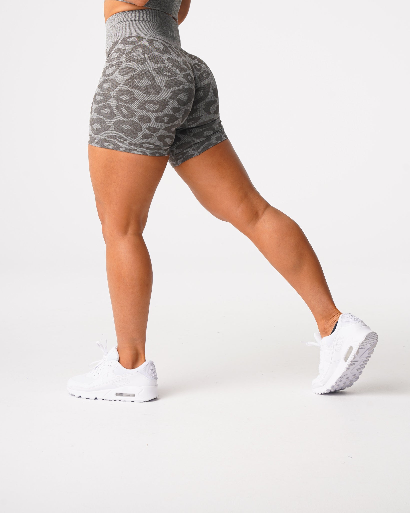 Khaki Green Leopard Seamless Shorts Khaki Green | NVGTN For Sale