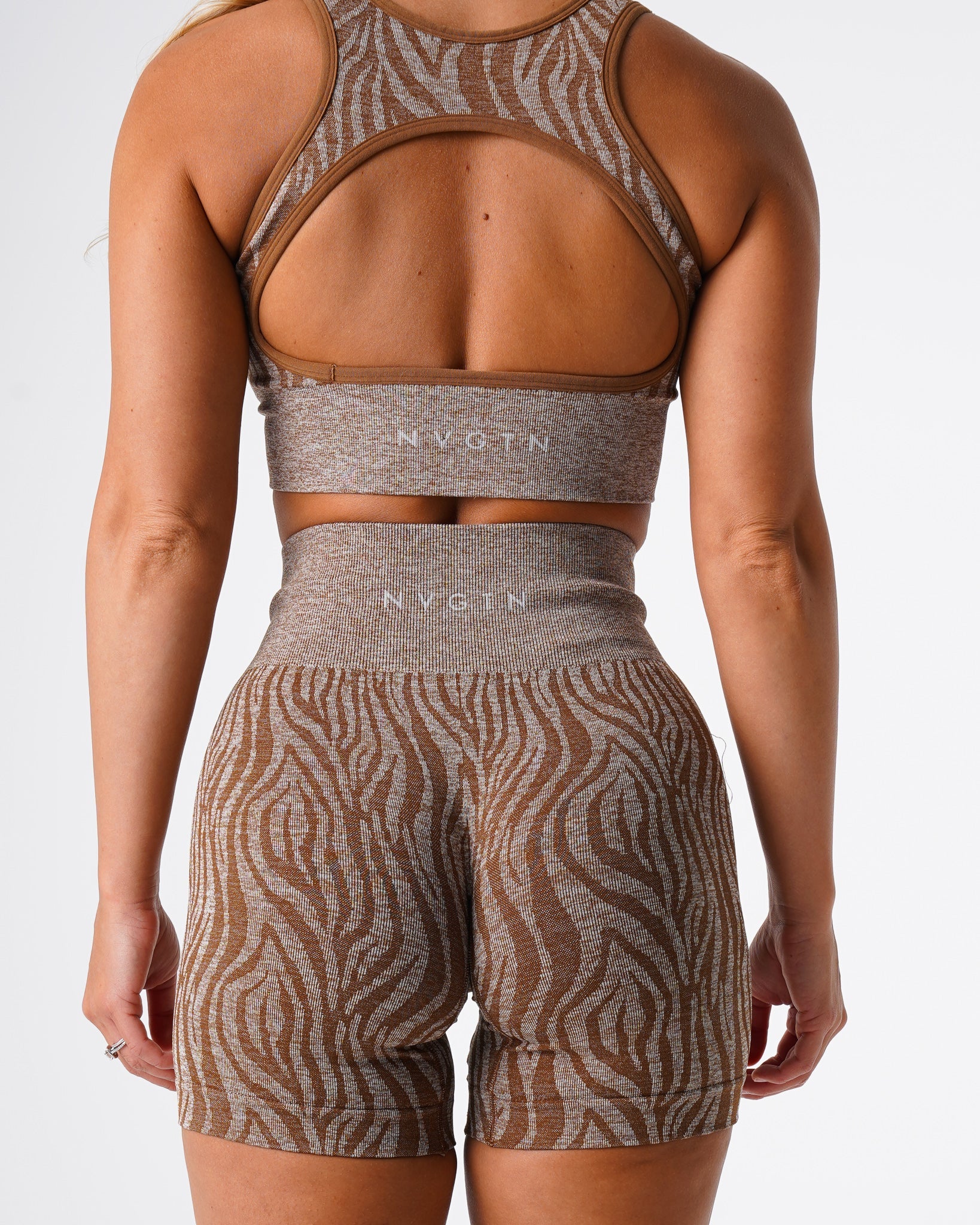Mocha Zebra Seamless Shorts Mocha | NVGTN New