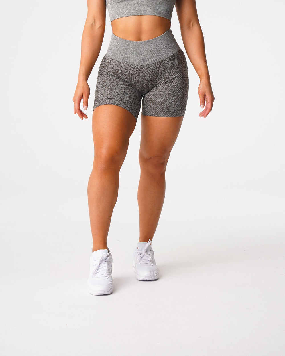 Khaki Green Snakeskin Seamless Shorts Khaki Green | NVGTN Sale