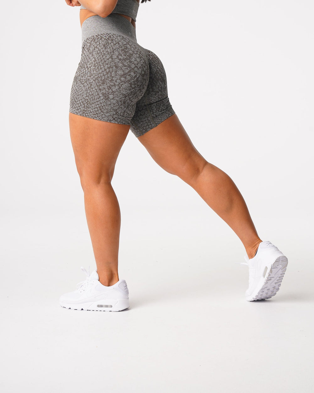Khaki Green Snakeskin Seamless Shorts Khaki Green | NVGTN Sale
