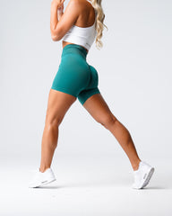 Emerald Solid Seamless Shorts Emerald | NVGTN Online Shop