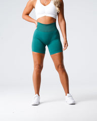 Emerald Solid Seamless Shorts Emerald | NVGTN Online Shop