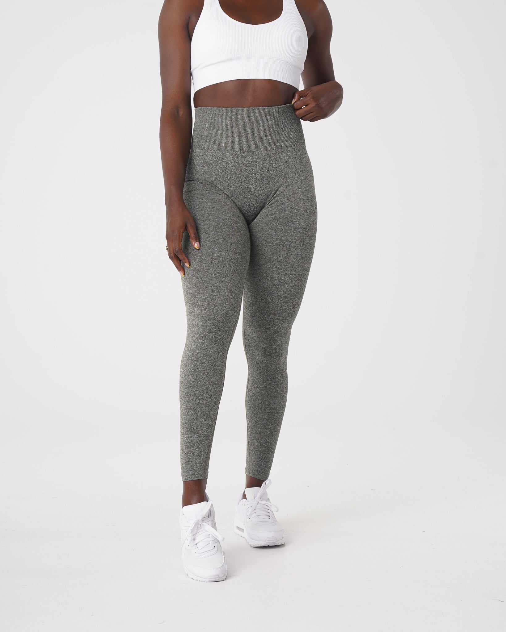 Khaki Green Scrunch Seamless Leggings Khaki Green | NVGTN Online
