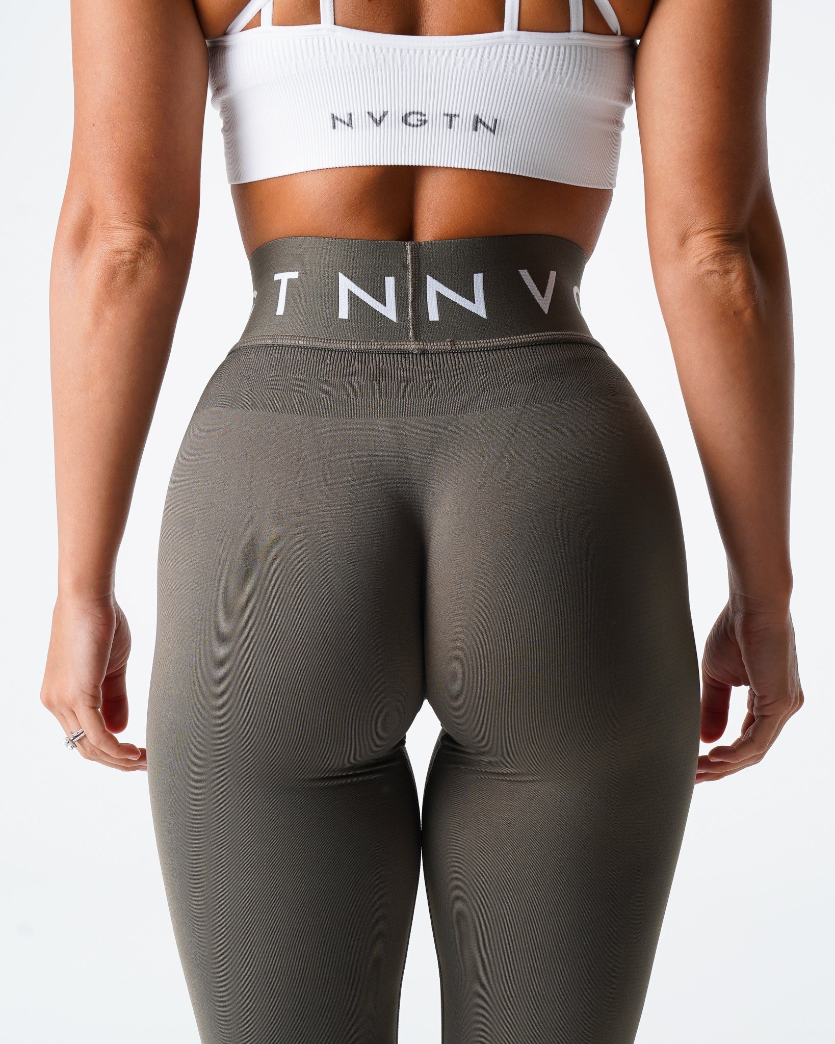 Olive Sport Seamless Leggings Olive | NVGTN Online