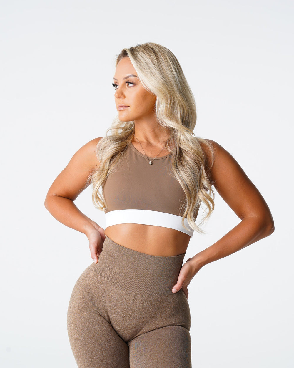 Mocha Agility Bra Mocha | NVGTN New