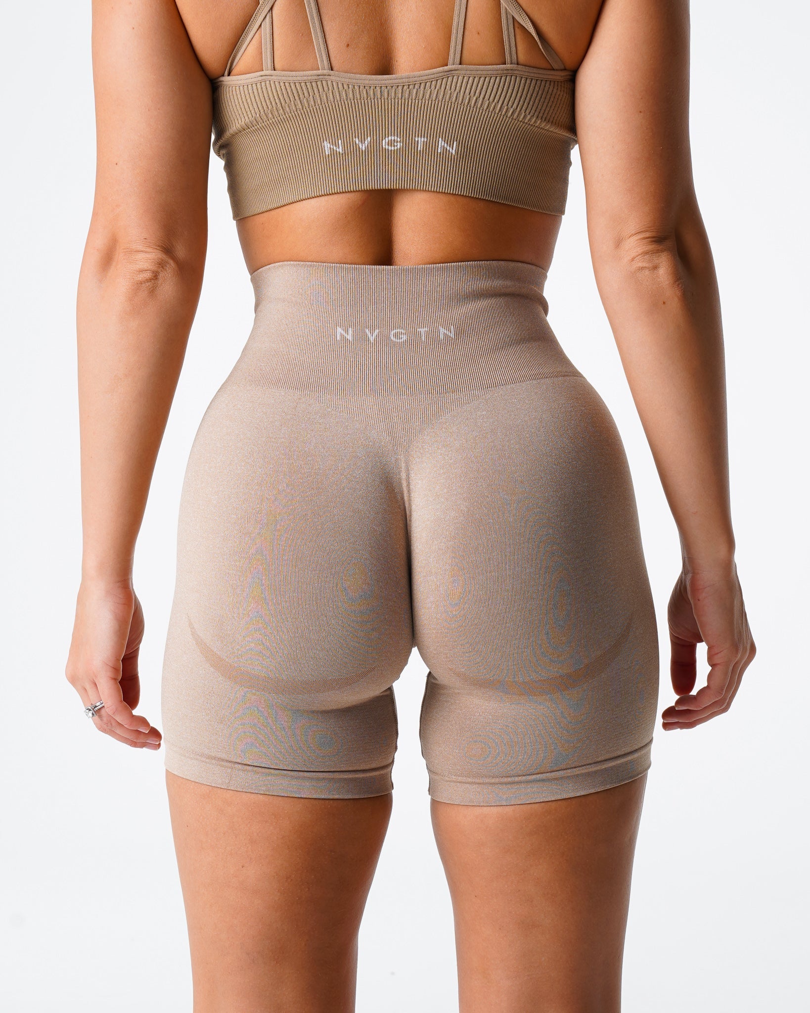 Beige Contour Seamless Shorts Beige | NVGTN Near Me