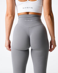Grey Signature 2.0 Leggings Grey | NVGTN Outlet