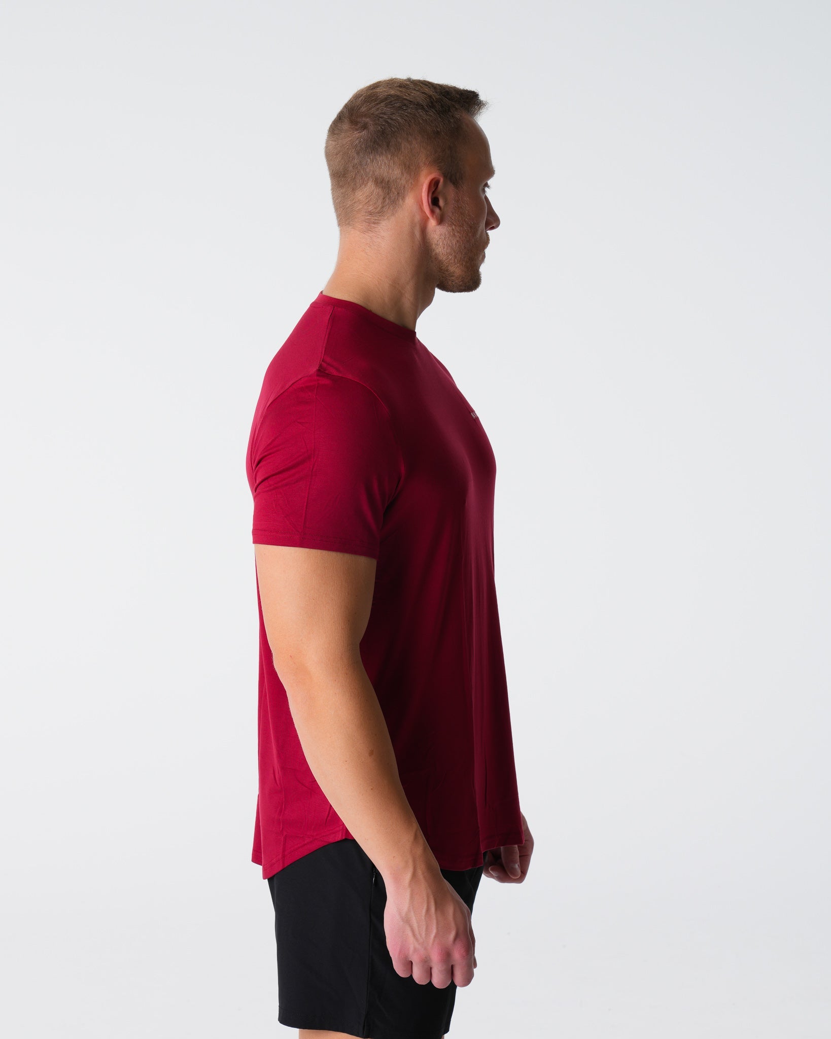 Crimson Tech Fitted Tee Crimson | NVGTN Online