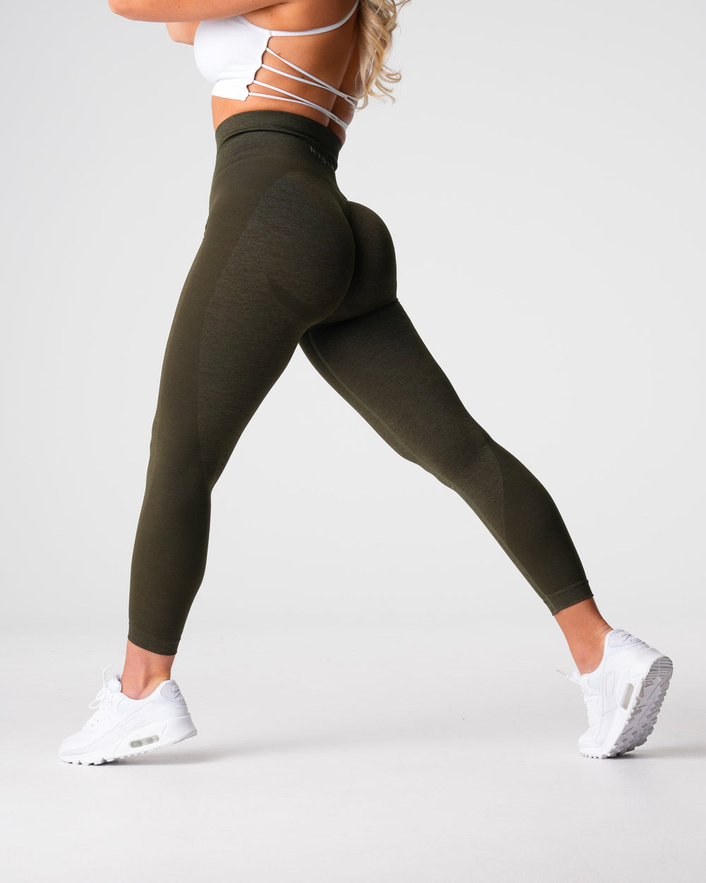 Olive Contour 2.0 Seamless Leggings Olive | NVGTN Outlet