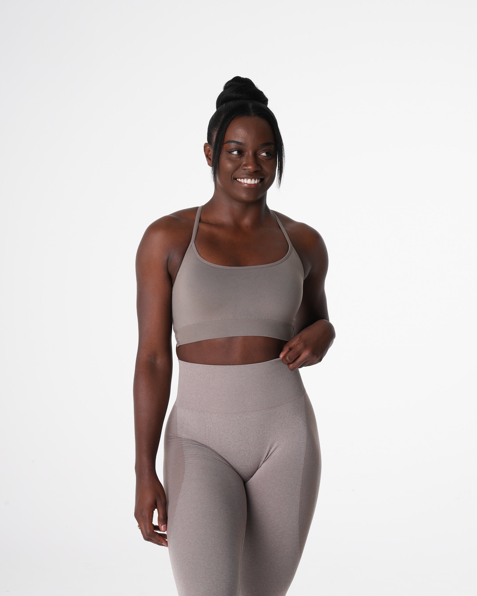 Taupe Invincible Seamless Bra Taupe | NVGTN Discount