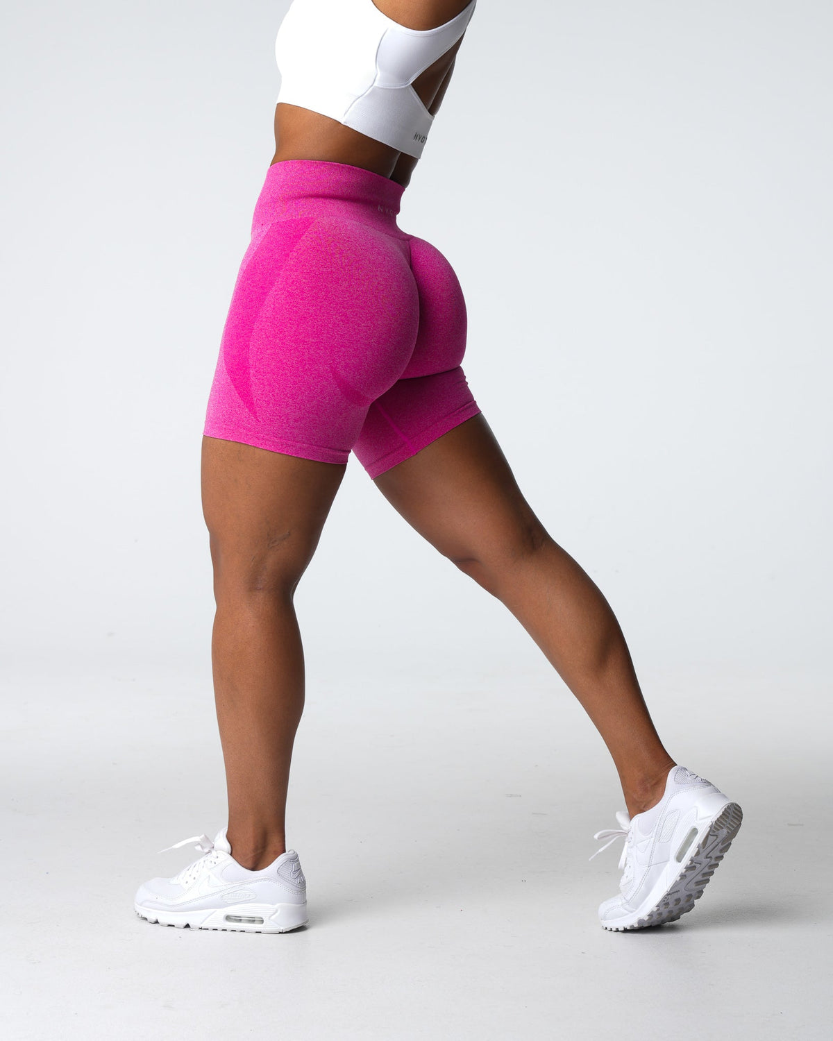Fuchsia Contour Seamless Shorts Fuchsia | NVGTN Online