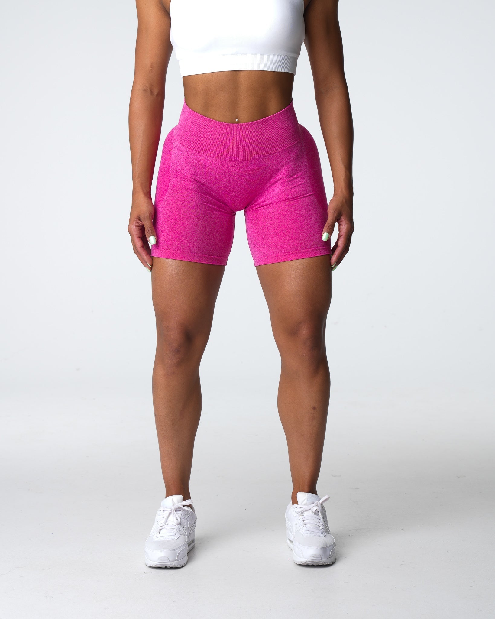 Fuchsia Contour Seamless Shorts Fuchsia | NVGTN Online